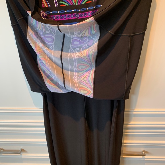 Black knee length dress with colourful design. - Picture 5 of 6